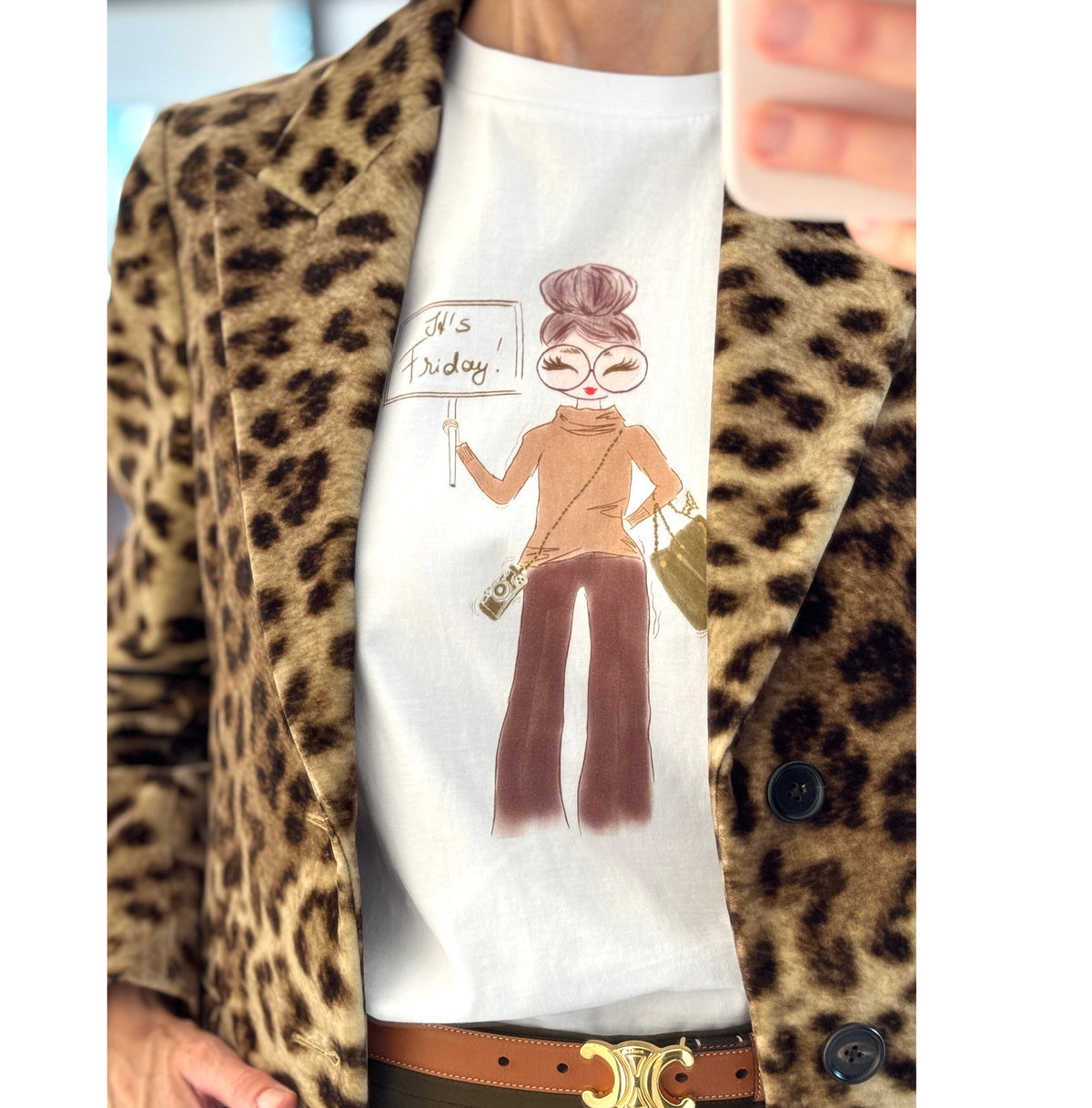 It's Friday Camel - Classic Fit