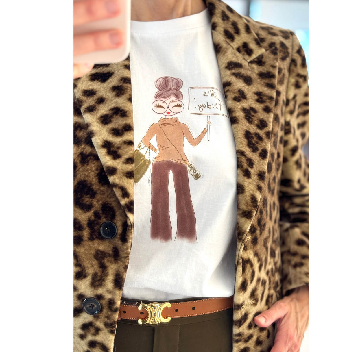 It's Friday Camel - Classic Fit